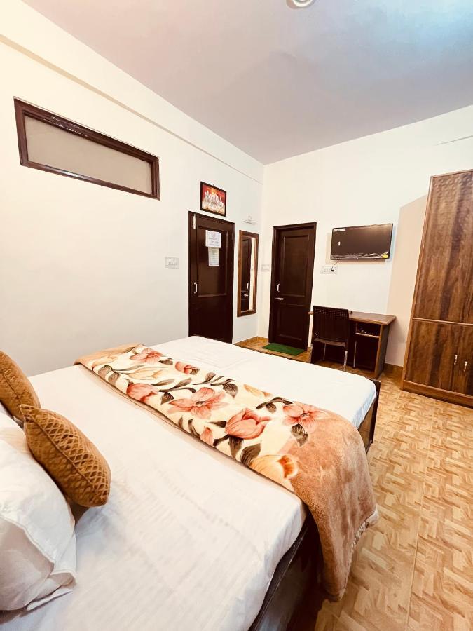 Residence Inn Homestay Шімла Екстер'єр фото