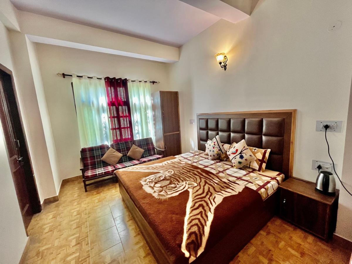 Residence Inn Homestay Шімла Екстер'єр фото