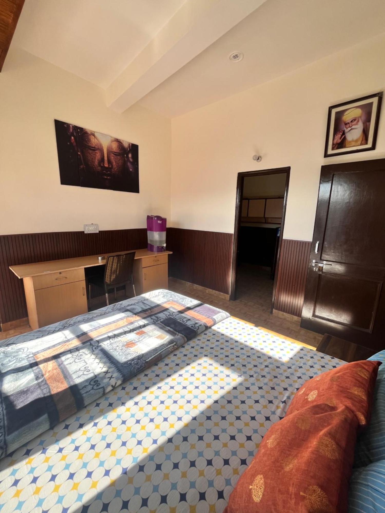 Residence Inn Homestay Шімла Екстер'єр фото