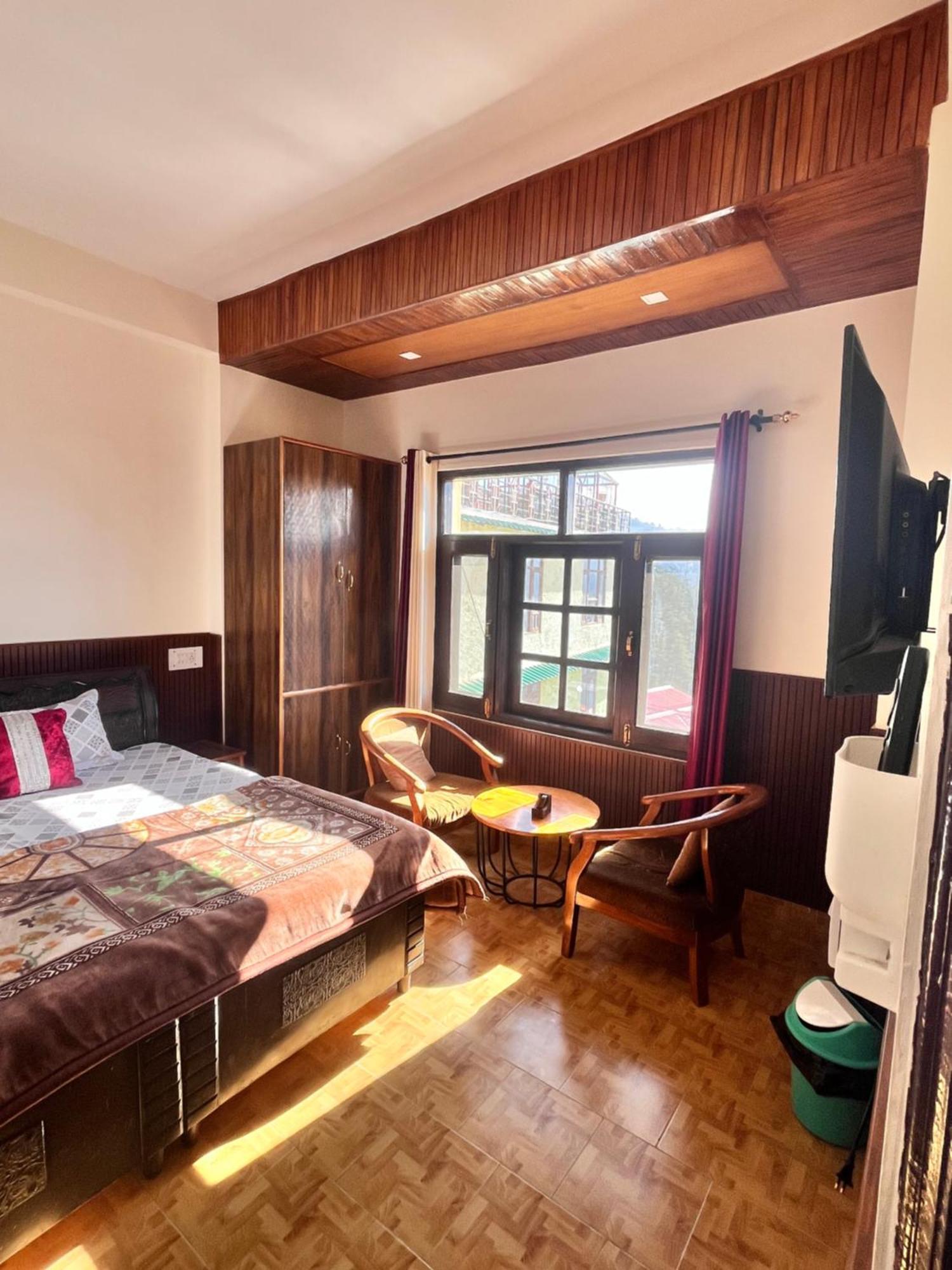 Residence Inn Homestay Шімла Екстер'єр фото
