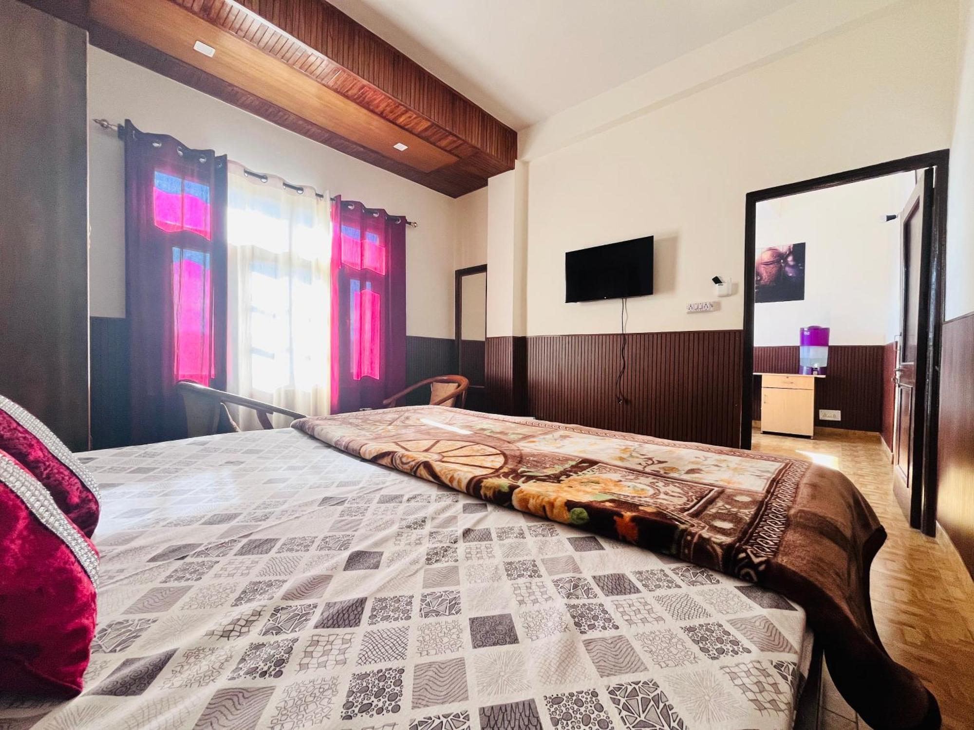 Residence Inn Homestay Шімла Екстер'єр фото